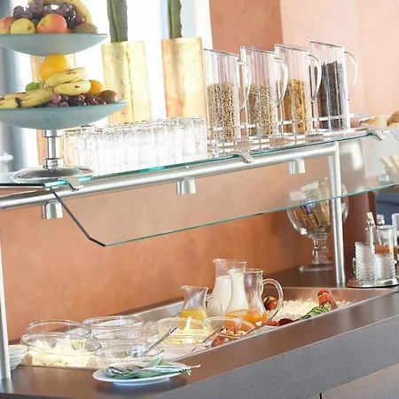 クアリテル ヴィルンズドルフ 3*